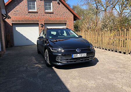 VW Golf Volkswagen 8 Facelift Variant Sondermodell GOAL AHK