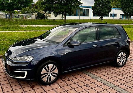 VW Golf Volkswagen e- e-