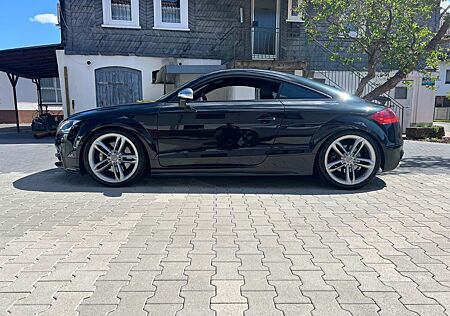 Audi TTS Coupe 2.0 TFSI S tronic quattro -