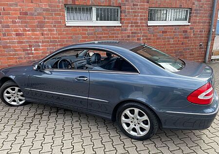 Mercedes-Benz CLK 320 v6 Avantgarde