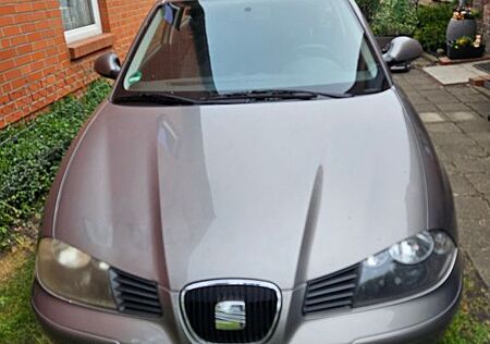 Seat Ibiza 1.4 16V 55kW Reference Reference