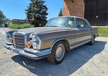Mercedes-Benz 280