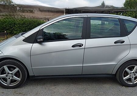 Mercedes-Benz A 160 CDI CLASSIC Classic, "runderneuert"