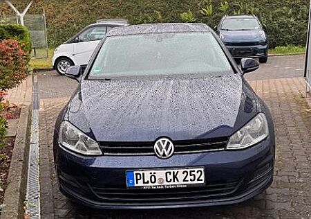 VW Golf Volkswagen 1.2 TSI 63 kW Comfortline Comfortline
