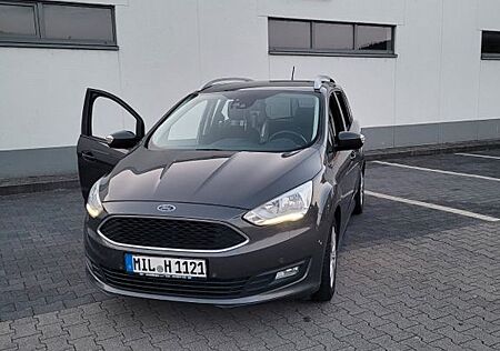 Ford Grand C-Max 1,0 EcoBoost 92kW Cool & Connect...