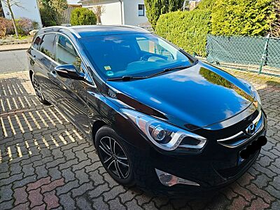 Hyundai i40 Kombi schwarz