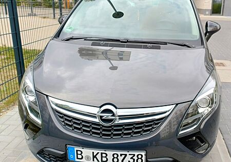 Opel Zafira Tourer 2.0 CDTI Business INNOVATION 1...