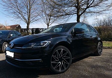 VW Golf Volkswagen 1.5 TSI ACT DSG Highline AHK SH
