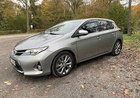 Toyota Auris Hybrid/Automatik/SZH/Navi/TÜV neu