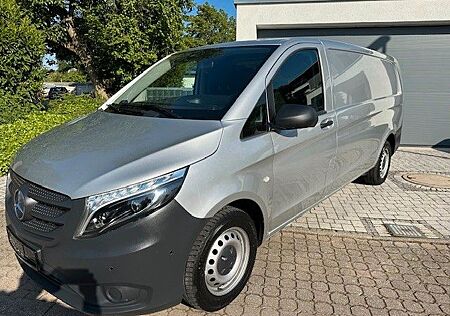 Mercedes-Benz Vito Kasten116/ extralan Light System LED Kamera