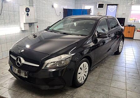 Mercedes-Benz A 200 A200d - Gut gepflegter MB A-classe