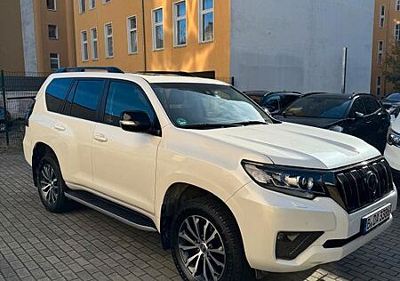 Toyota Land Cruiser (7 SITZER) - 2.8 D-4D TEC-Edition