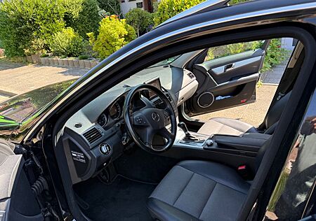 Mercedes-Benz C 250 CDI 4MATIC T BlueEFFICIENCY Autom. -