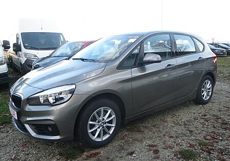 BMW 2er 220i Active Tourer Advantage*Navi*PDC*BT*SHZ*AHK