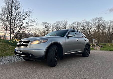Infiniti FX