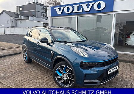 Lynk&Co 01 Plug-In AHK Panorama 360Grad E-Sitze