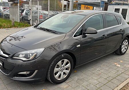 Opel Astra J Exklusiv 1.4 Turbo KameraVollausstattung