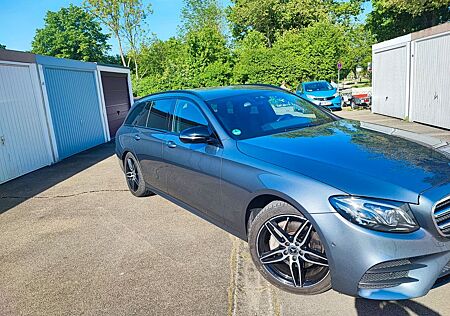 Mercedes-Benz E 220 E 220d T AMG Line Autom. AMG Line