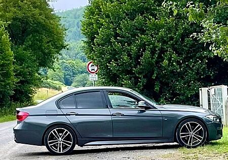 BMW 330i M Sport/ Shadow / Deutsches Fahrzeuge