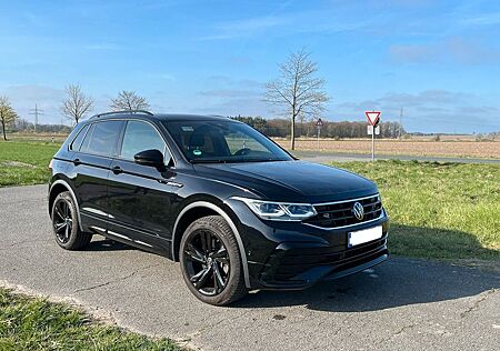 VW Tiguan Volkswagen 2.0 TDI SCR 147kW DSG 4MOTION R-Line ...