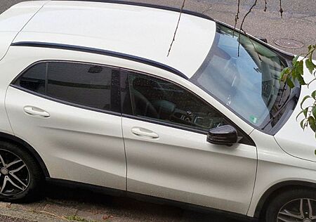Mercedes-Benz GLA 200 CDI -