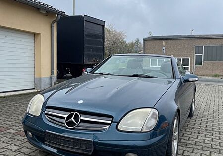 Mercedes-Benz SLK 200 Kompressor mit Top Ausstattung und TÜV