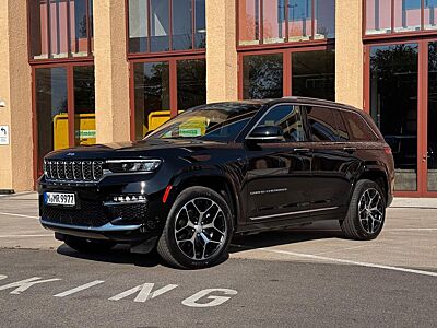 Jeep Grand Cherokee Summit Reserve Plug-In-Hybrid 4xe