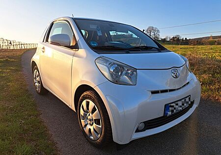 Toyota iQ 1,0-l-VVT-Seltene Ausstattung+Zuverlässig