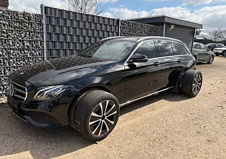 Mercedes-Benz E 400 E400 d T 4M Burmester AHK Schiebedach
