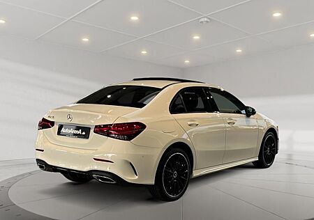 Mercedes-Benz A 250 e Limousine AMG **Pano+19''+Night