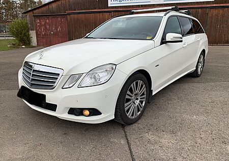 Mercedes-Benz E 200 CDI T 12-fach bereift-Service neu