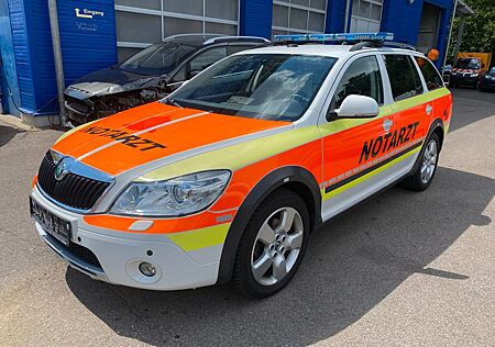 Skoda Octavia Combi Scout 4X4 Notarzt