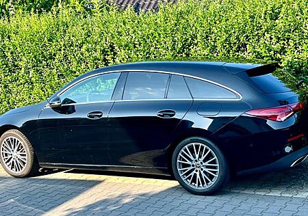 Mercedes-Benz CLA 200 Shooting Brake