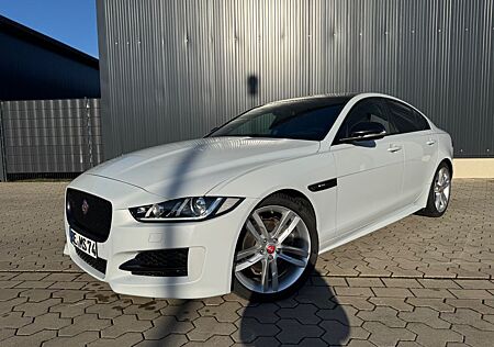 Jaguar XE 20d 180PS R-Sport Automatik