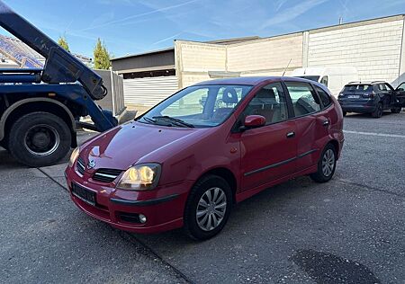 Nissan Almera Tino Visia