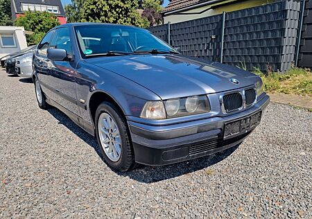 BMW 316i COMPACT / LEDER / ALU / TÜV / 2.HAND