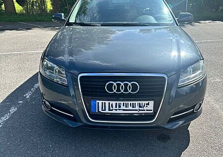 Audi A3 1.2 TFSI S tronic Attraction Sportback At...