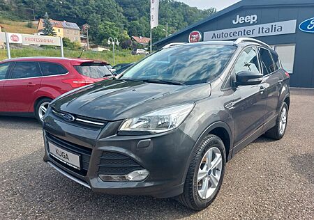 Ford Kuga Sync Edition Navi/PDC/AHK