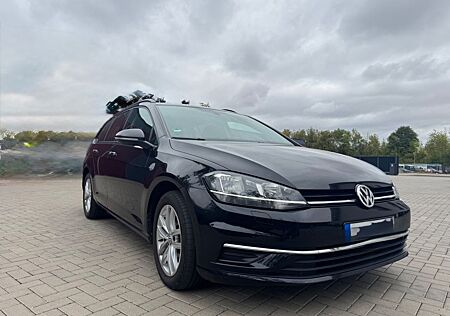 VW Golf Volkswagen 1.6 TDI Comfortline Variant Comfortline