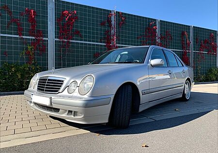 Mercedes-Benz E 240 CLASSIC Classic