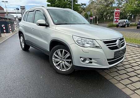 VW Tiguan Volkswagen 2.0 TDI SERVICE NEU KLIMAAUT. LMF