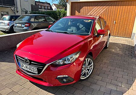 Mazda 3 2.2 SKYACTIV-D 150 Center 8-Fach Tempomat