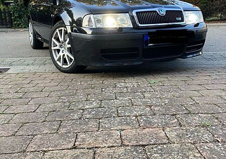 Skoda Octavia Combi 1.8 Turbo RS RS