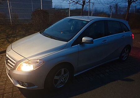 Mercedes-Benz B 180 CDI -