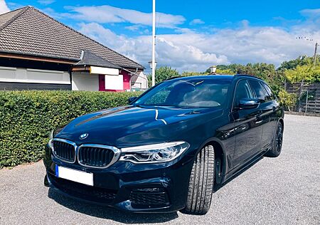 BMW 520d Touring M Sportpaket AHK Carbonschwarz