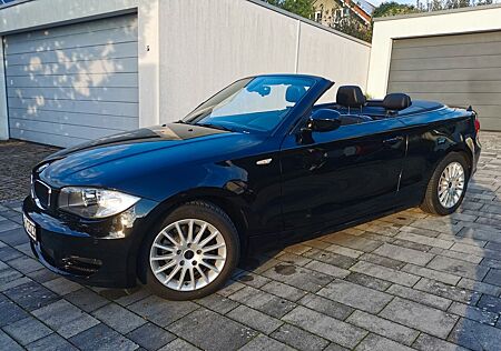 BMW 120i Cabrio -