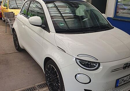 Fiat 500C 500Cabrio ELEKTRO Icon blaues Faltdach