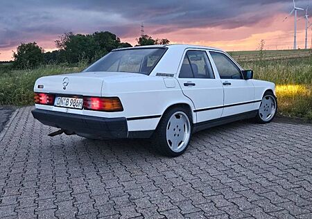 Mercedes-Benz 190