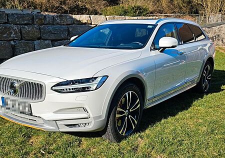 Volvo V90 Cross Country D5 AWD Ocean Race Geartron...