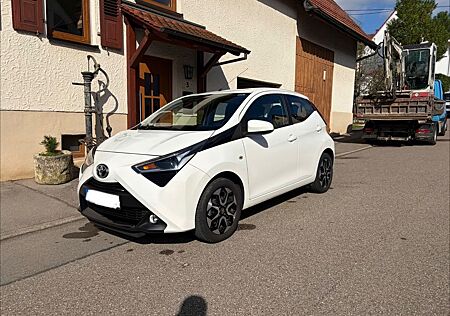 Toyota Aygo (X) Aygo (X) 1,0-l
